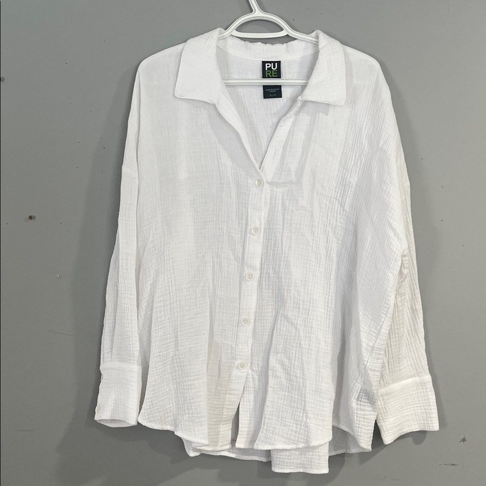 Woman’s Pure Essence  Casual Button-Down Shirt XL